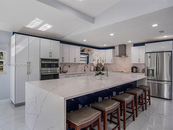 5th image of 40140 Swift Rd