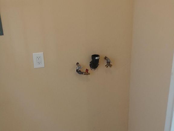 3rd image of 5135 Eagle St