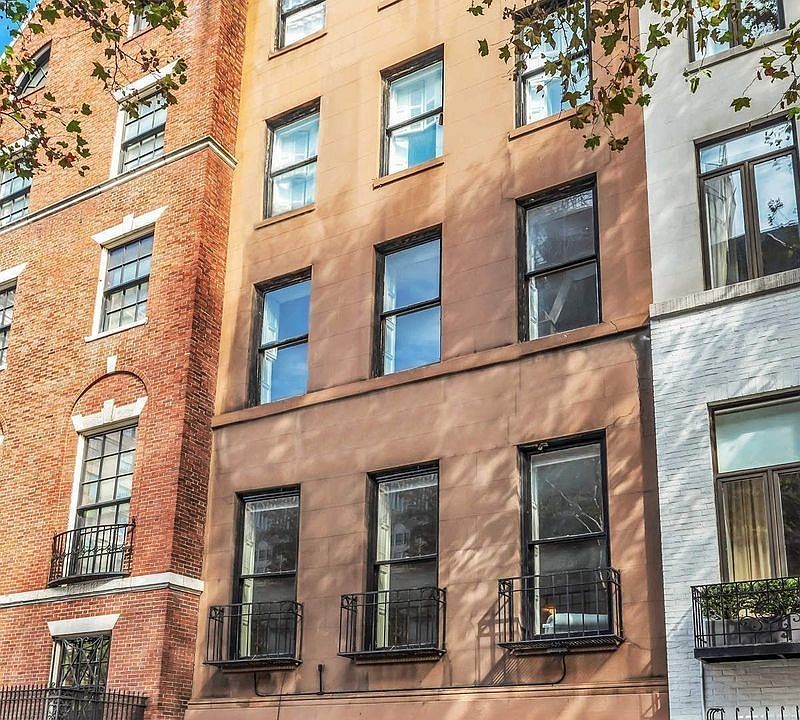 1st image of 105 E 64th St