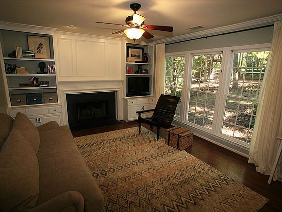 5th image of 4131 Beauvista Dr