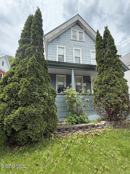 2nd image of 406-408 Locust Avenue