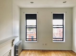 153 India St APT 4R, Brooklyn, NY 11222