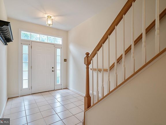 3rd image of 8712 Little Patuxent Ct