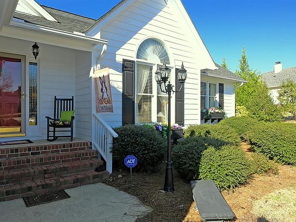 Beautiful landscaping / walkway to front door.