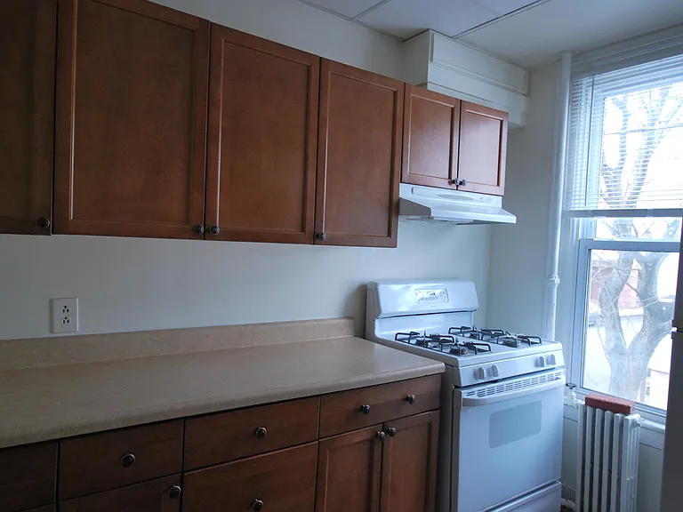 144 Main St #1 — Photo 10