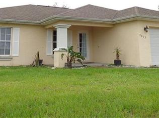 3015 62nd St W, Lehigh Acres, FL 33971