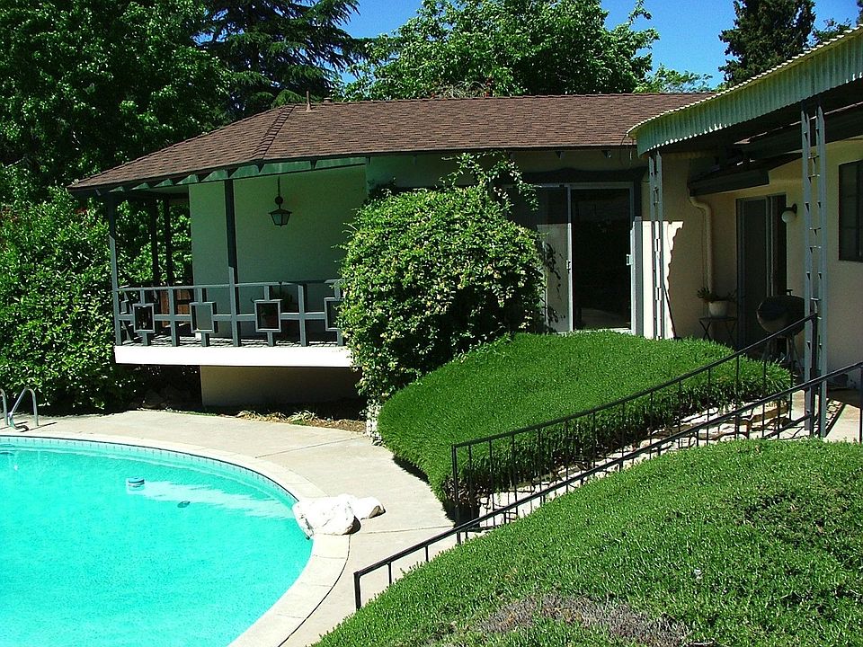 guest quarters and pool