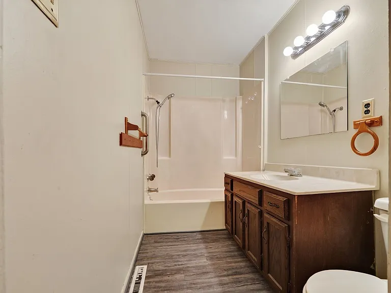 133 N Gorin St — Photo 13