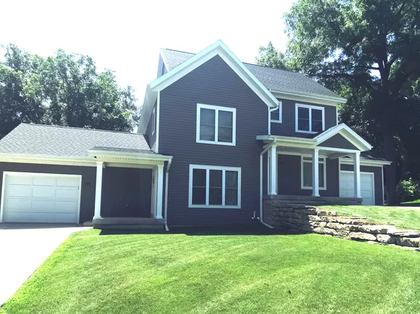 214 Mineral St, Mineral Pt, WI 53565