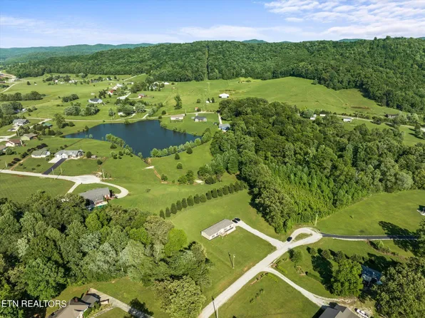 175 Lone Oak Dr, Rickman, TN 38580