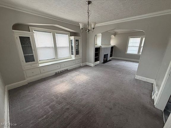 4th image of 13603 Alvin Ave