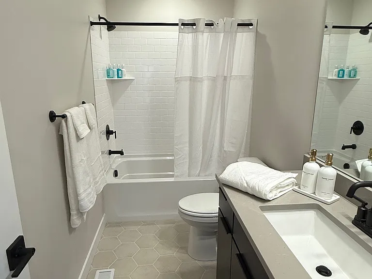 Full bathroom