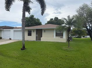 4814 Paulie Ct, West Palm Beach, FL 33415