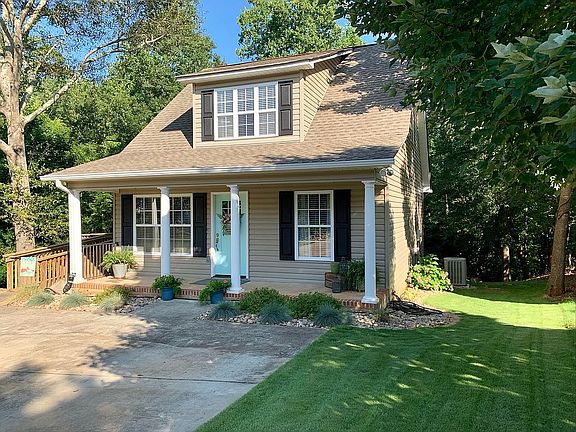 2nd image of 128 Shining Rock Ct
