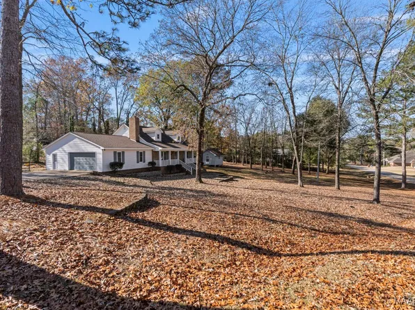 415 Reid Cir, Deatsville, AL 36022