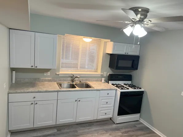 2603 Rohlwing Rd APT 1A, Rolling Meadows, IL 60008