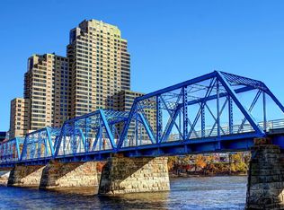 99 Campau Cir NW #1907, Grand Rapids, MI