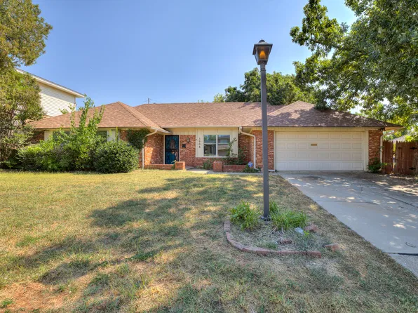 5908 NW 72nd St, Warr Acres, OK 73132