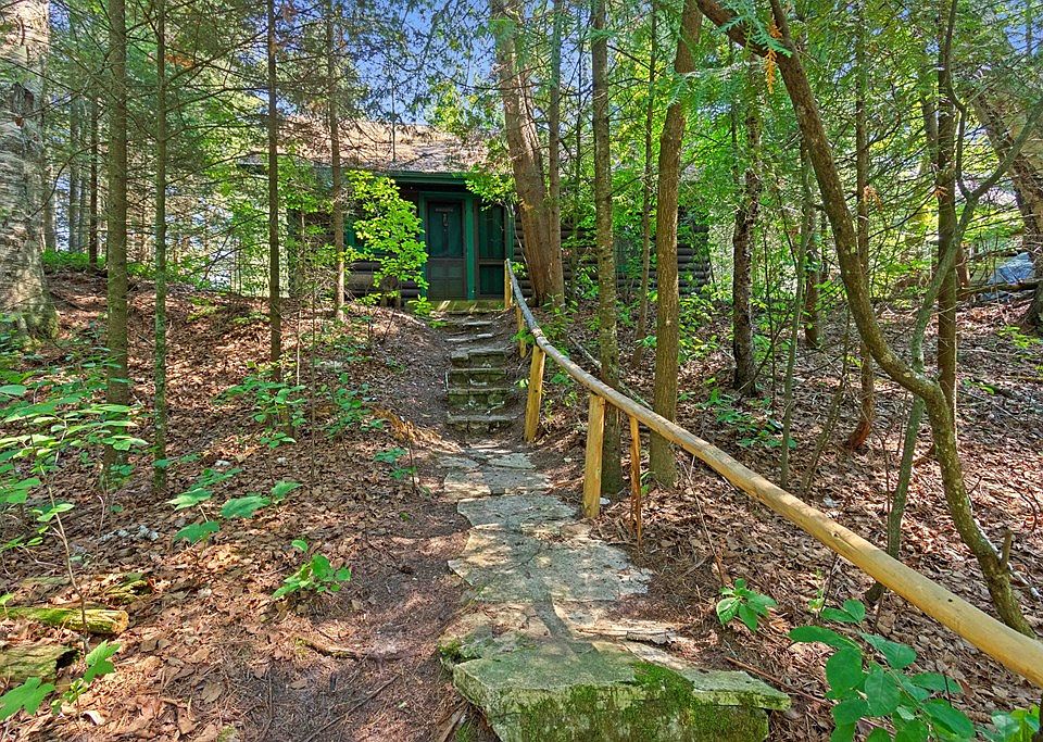 3956 Glidden Dr, Sturgeon Bay, WI 54235 Zillow