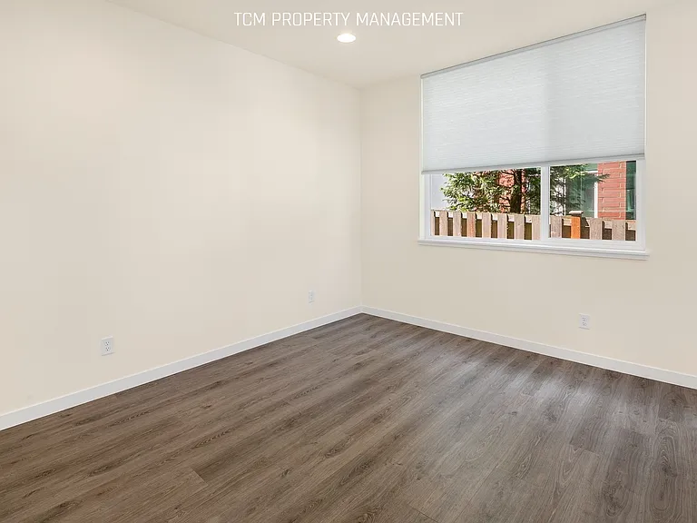 2024 NE 85th St #C — Photo 11