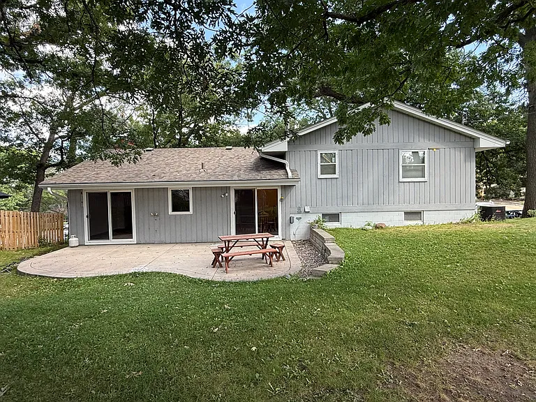 5610 Matterhorn Dr NE — Photo 16