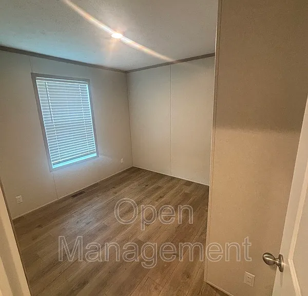 315 Kathy Cir #315KC — Photo 8