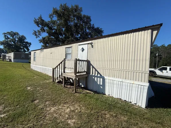 1 Water Oak Ln, Hazlehurst, GA 31539