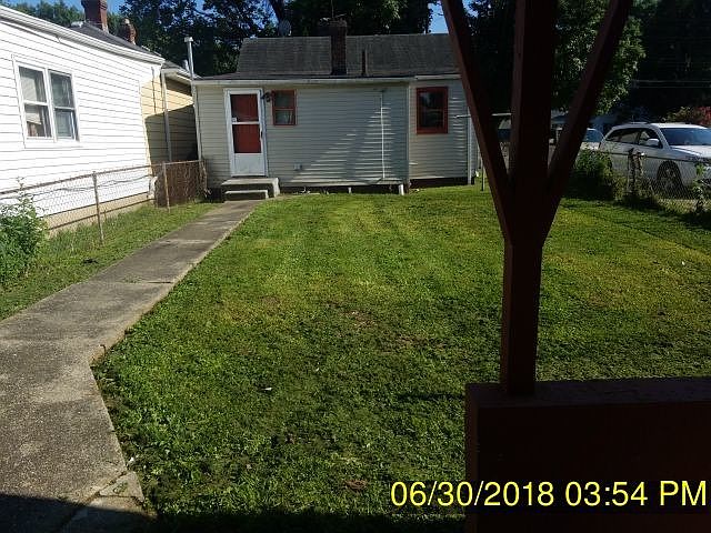 2nd image of 715 Dresden Ave