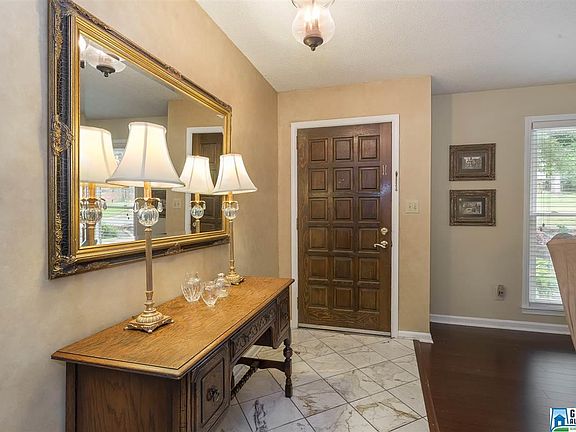 2nd image of 1105 Westridge Cir