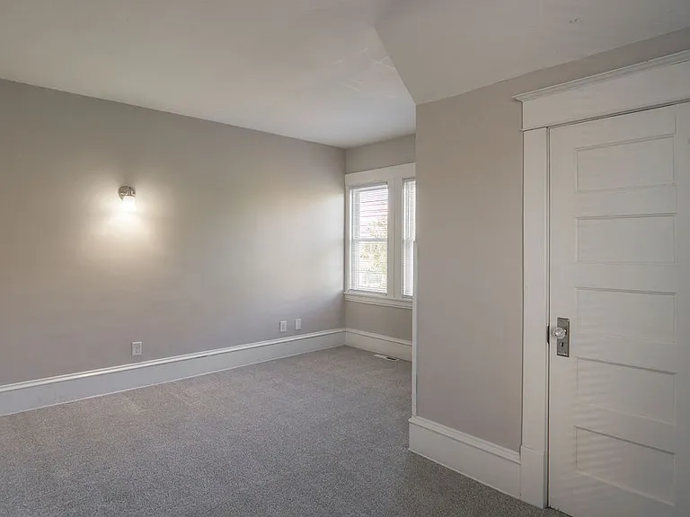 1606 Concordia Ave — Photo 28