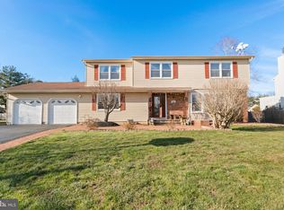 12 Mershon Ln, Plainsboro, NJ 08536