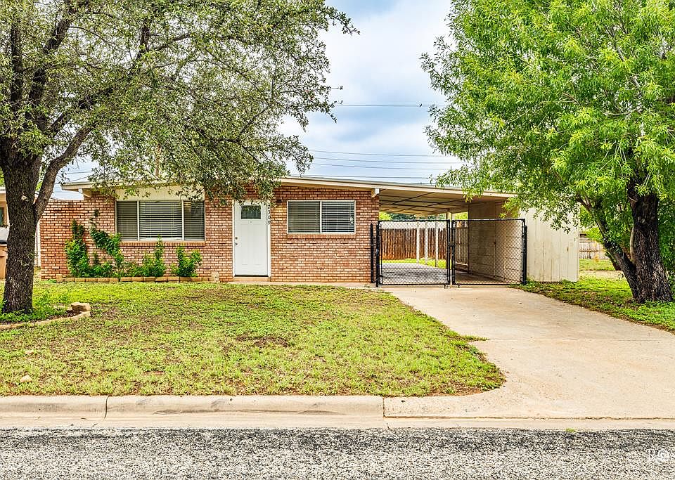 1st image of 2309 Oxford Cir
