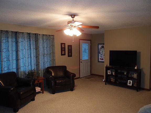 3rd image of 1739 S Covey Ln