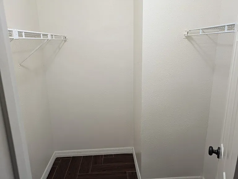 8021 Sandberry Blvd — Photo 29