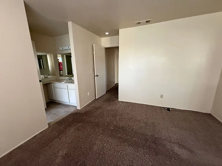 2962 Denise Ct — Photo 9