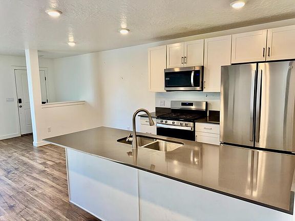3rd image of 8444 W Cordero Dr
