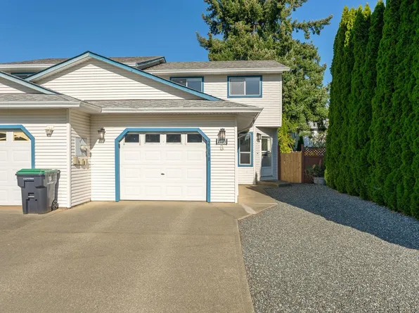 2789 Myra Pl #B, Courtenay, BC V9N 8S6