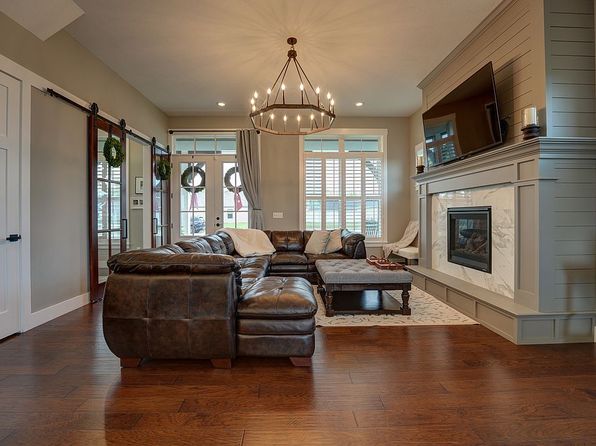 2737 Executive Dr, Troy, OH 45373