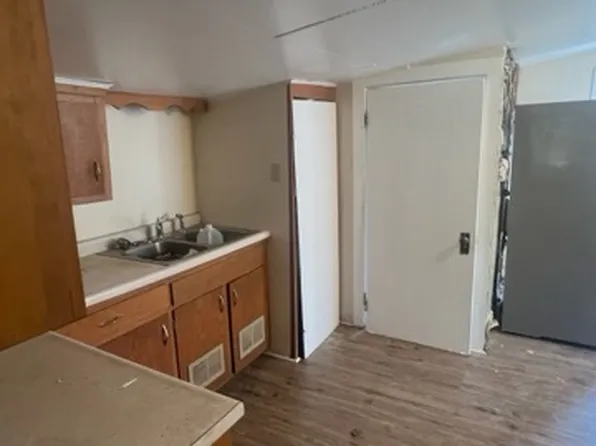 123 8th St #3, Clintonville, WI 54929