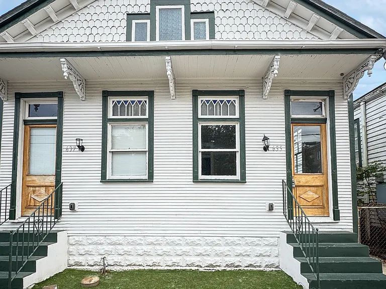 635 Reynes St — Photo 1