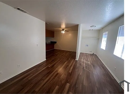 3 bed, 1200 sqft, $2,600 — Photo 1