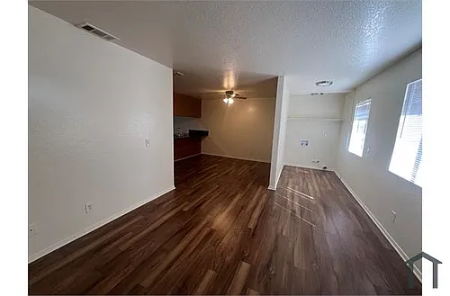 930 Vista Ave #8D Photo 1