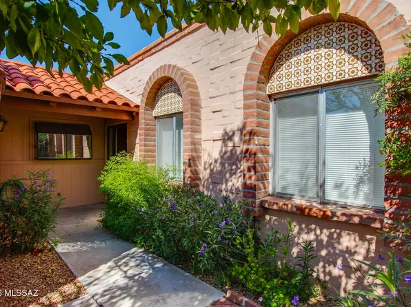 4215 E Presidio Rd, Tucson, AZ 85712