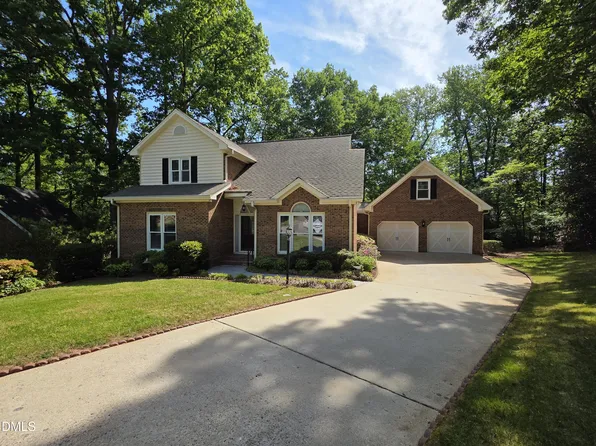 205 Coventry Ln, Cary, NC 27511