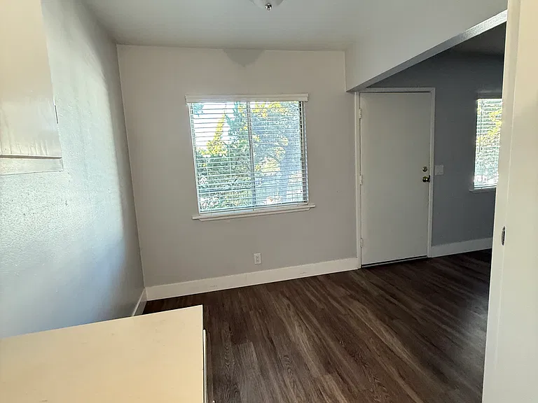 1145 Leff St #8 — Photo 12