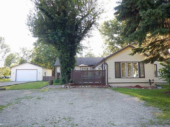 3rd image of 9642 Pearl Beach Blvd