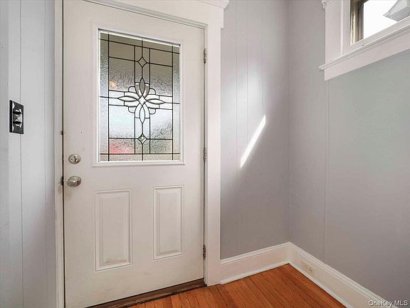 5th image of 92 N Highland Avenue