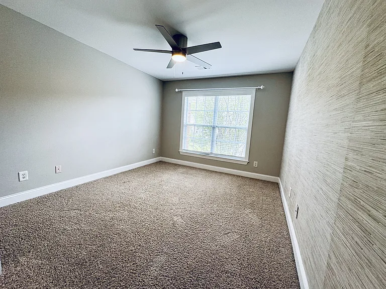 3571 Brampton Dr — Photo 33