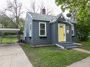 272 Kaufmann Ave, Dubuque, IA 52001