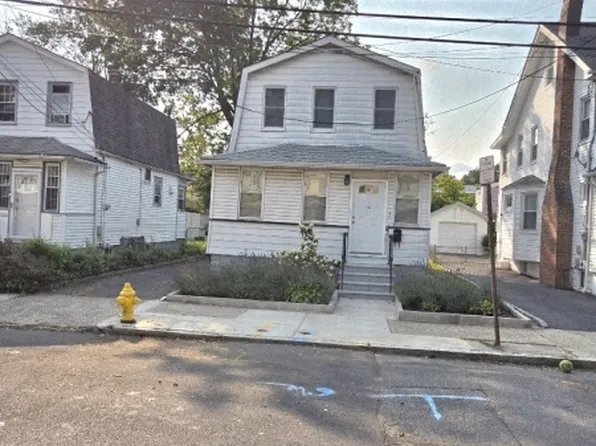 195 Kerrigan Blvd, Newark City, NJ 07106